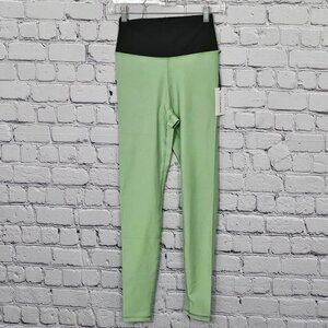 2/$50 WeWoreWhat High Rise Legging in Solid Fairgreen/Black Size S